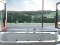 Deluxe Spa Bath